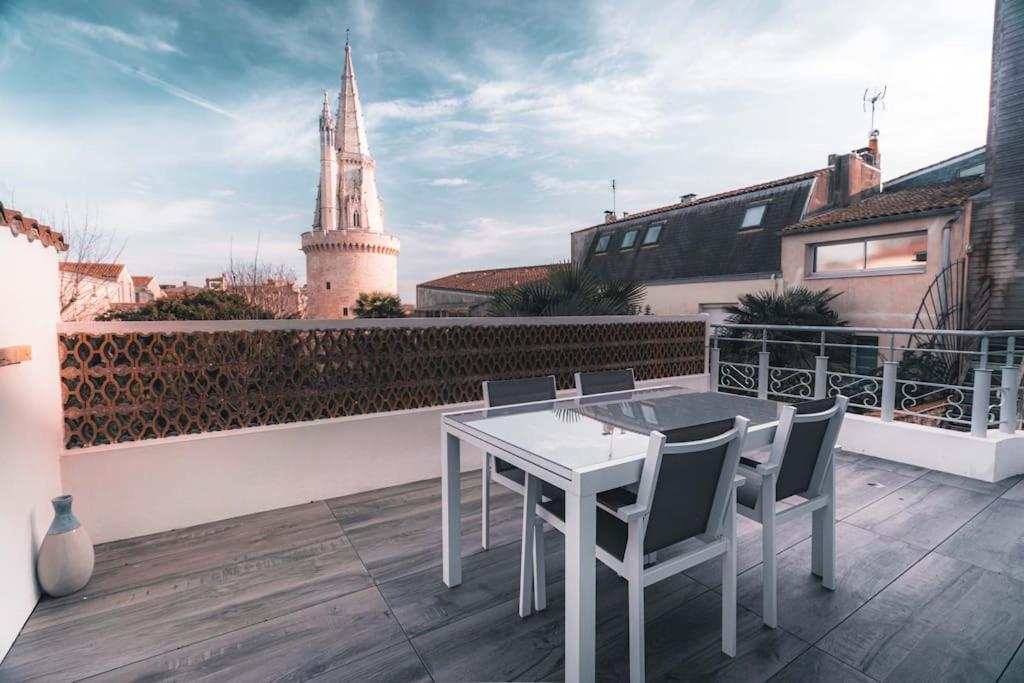 דירות לה רושל Vue Superbe Sur Tour De La Lanterne T2 Avec Terrasse Remparts 2 מראה חיצוני תמונה